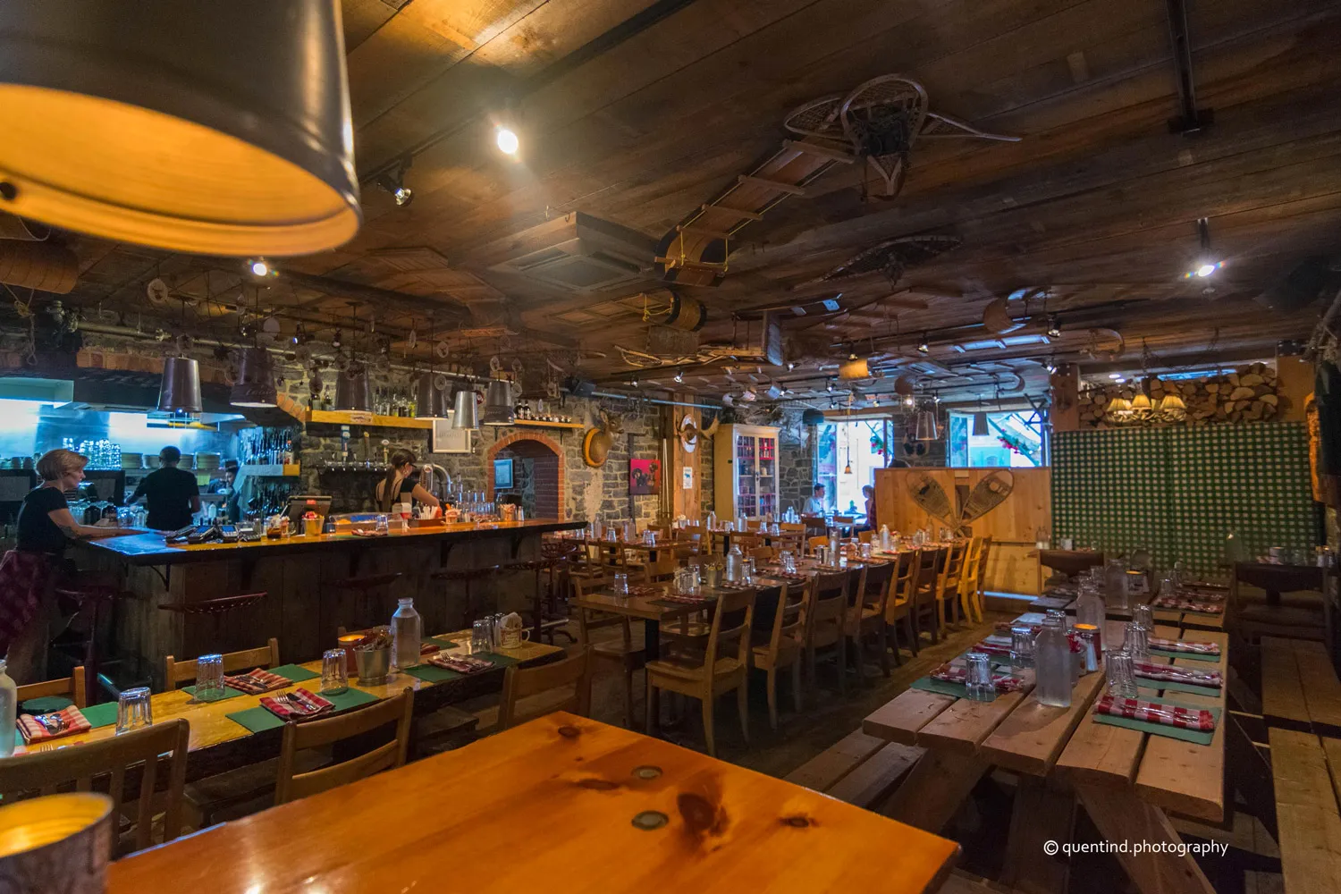 Restaurant "La Buche", 49 Rue Saint-Louis, Québec