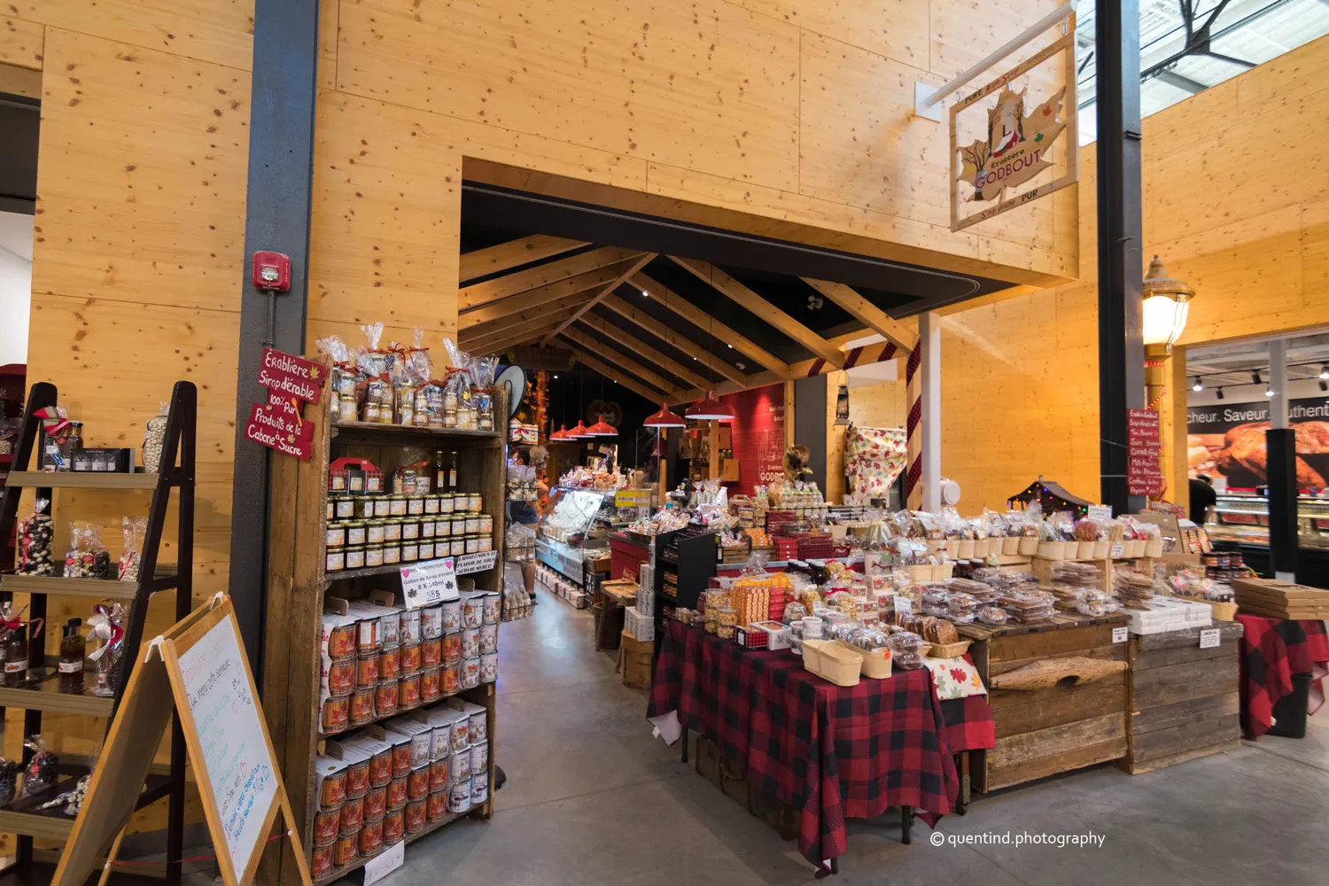 Boutique de l'Erablière Godbout dans le Grand marché de Québec.