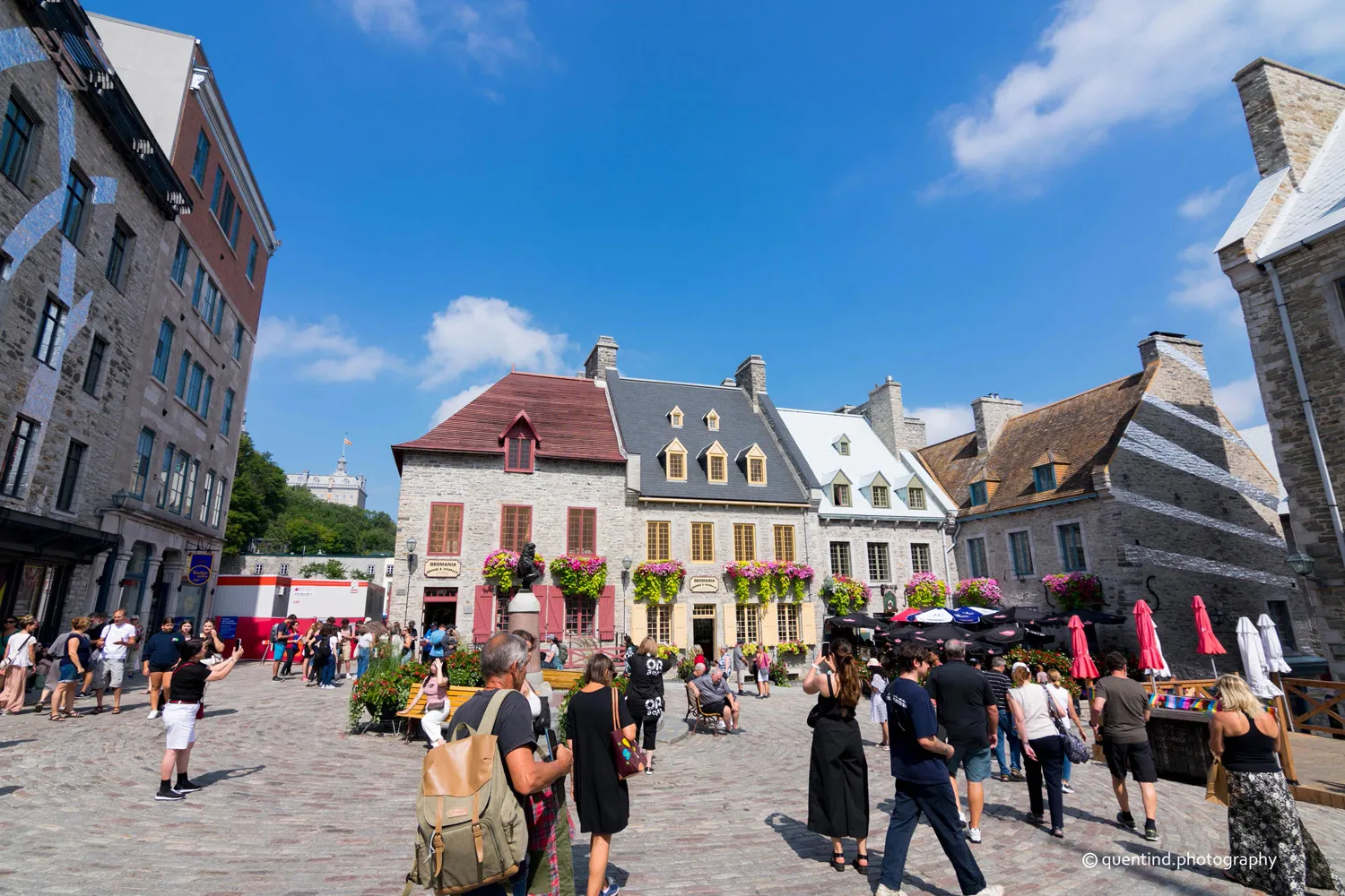 Place Royale dans les quartiers du petit champlain.